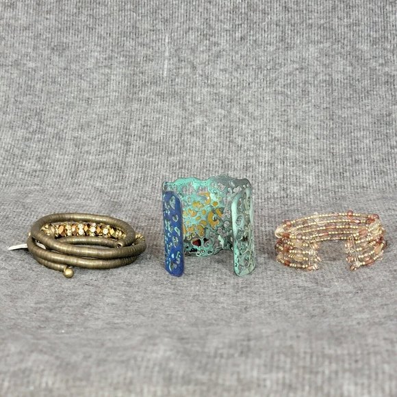 Bundle / Lot of 3 Womens Bracelets Metal Cuff Beaded Expandable Fashion Jewelry - Picture 2 of 7